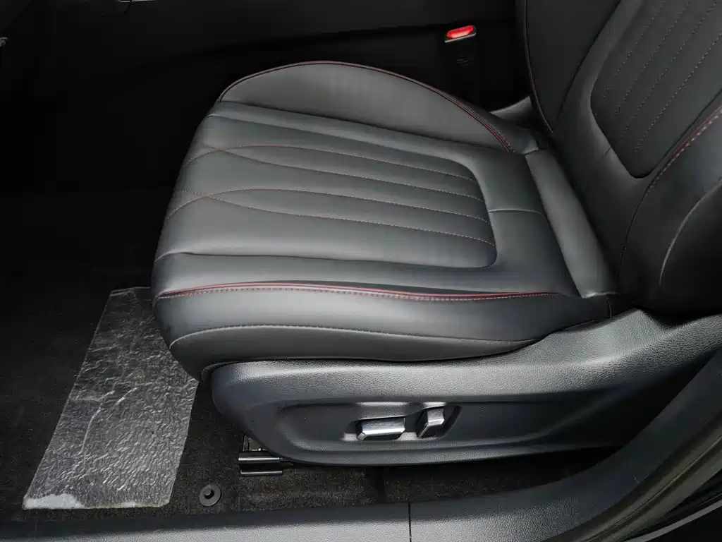 Besturn Bestune T55 2022 2021 1.5T Automatic LOHAS·Premium Edition