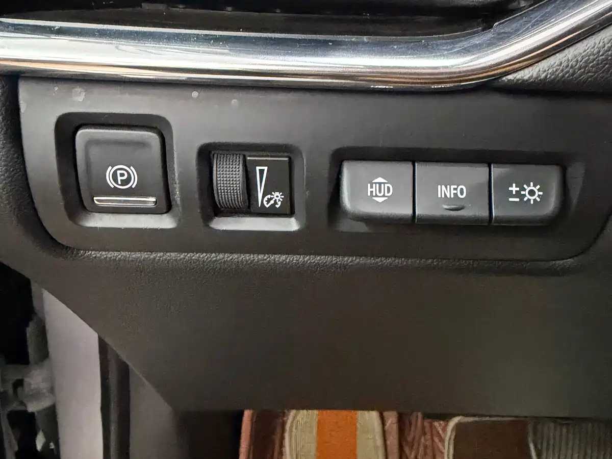 Cadillac XT4 2018 28T AWD Platinum Edition фото 13