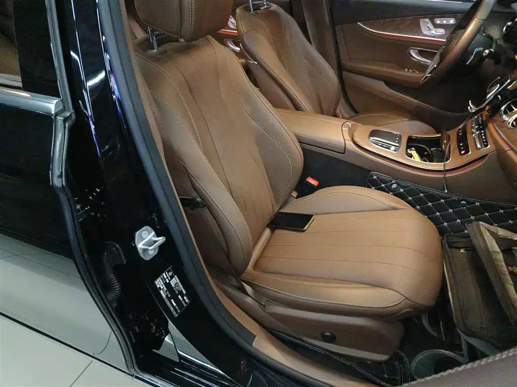 Mercedes-Benz E-Class 2023 Facelift E 300 L Luxury фото 17
