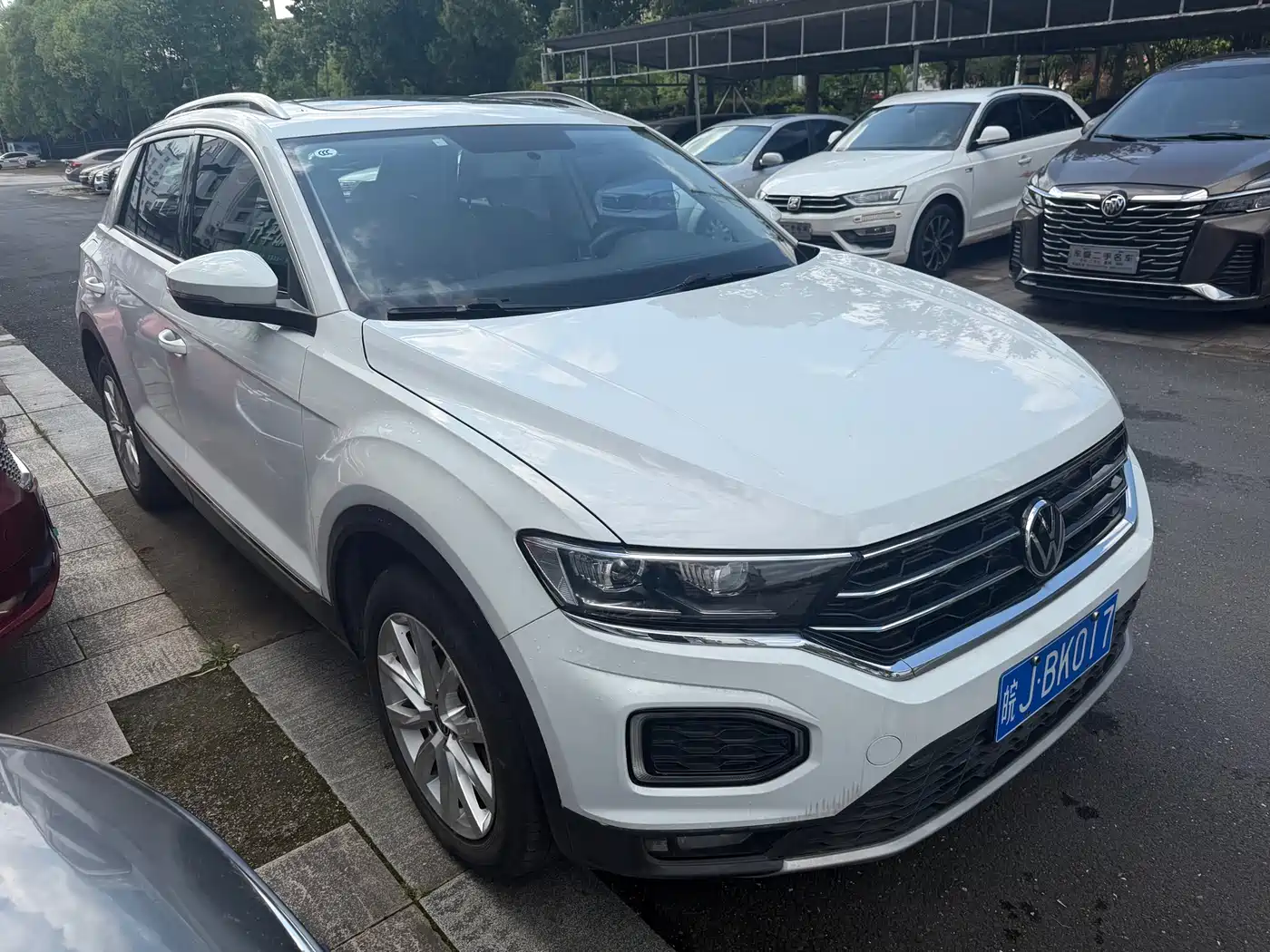 Volkswagen T-ROC 2022 280TSI DSG 2WD Elite PLUS фото 2