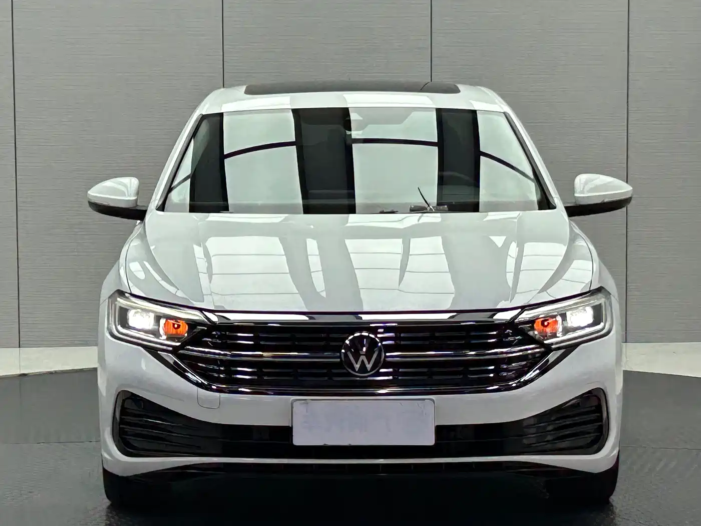 Volkswagen Sagitar 2022 280TSI DSG Surpassing Edition фото 2