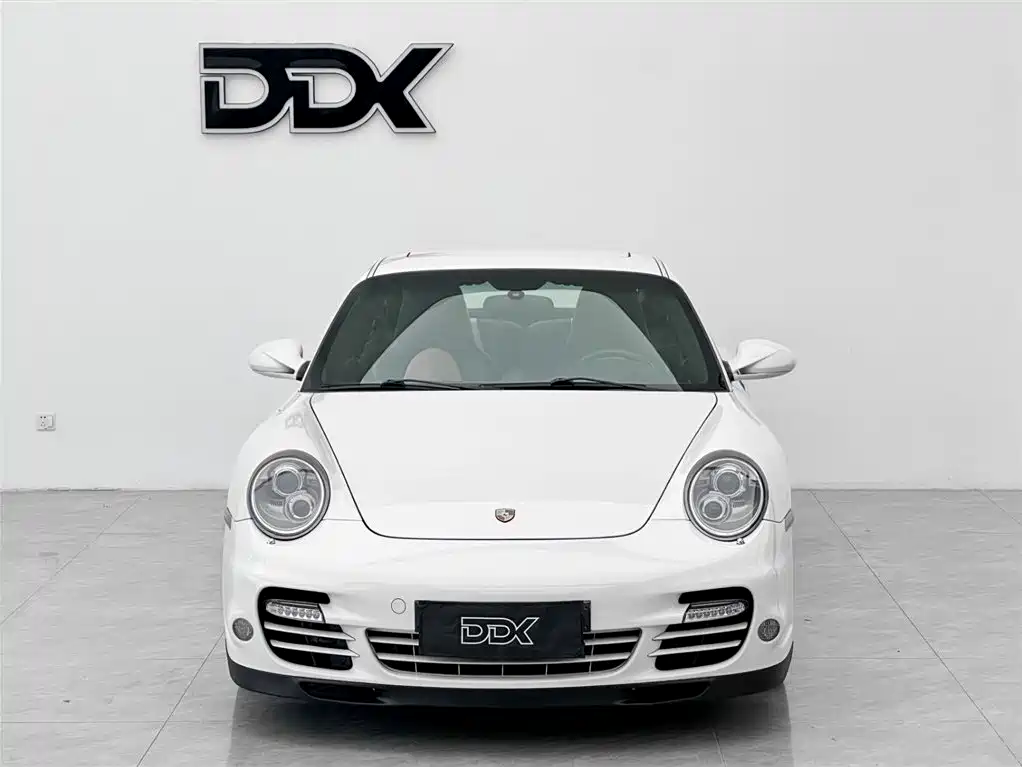 Porsche 911 2010 Turbo S 3.8T фото 2