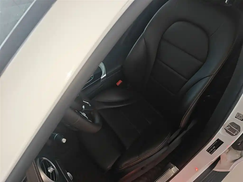 Mercedes-Benz GLC 2020 GLC 260 L 4MATIC Dynamic фото 15