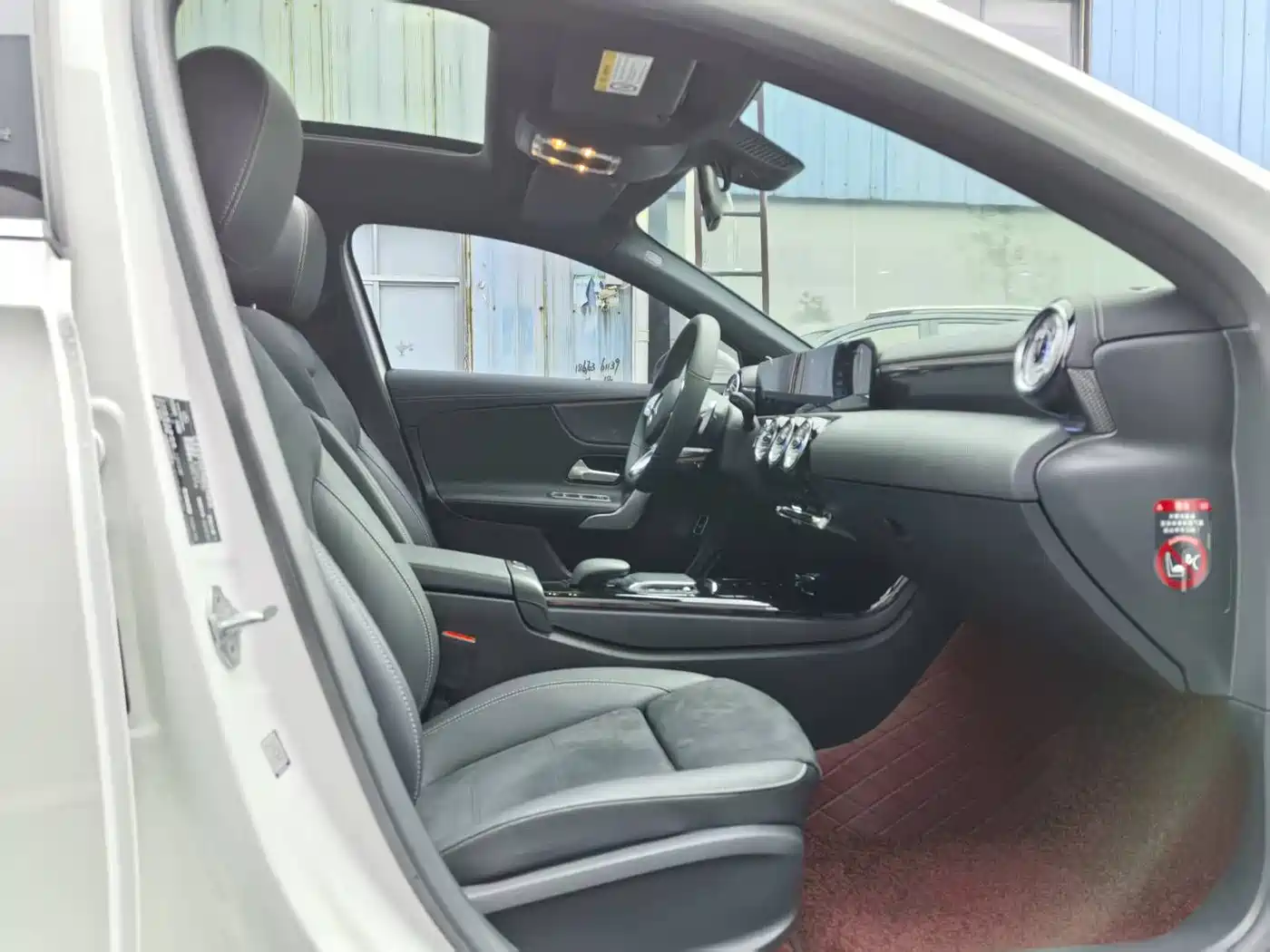 Mercedes-Benz A-Class 2023 A 200 L Fashion фото 10