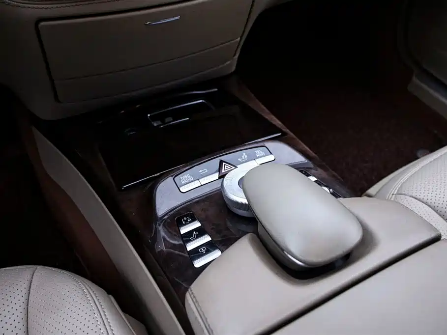 Mercedes-Benz S-Class 2011 S 500 L CGI 4MATIC фото 9