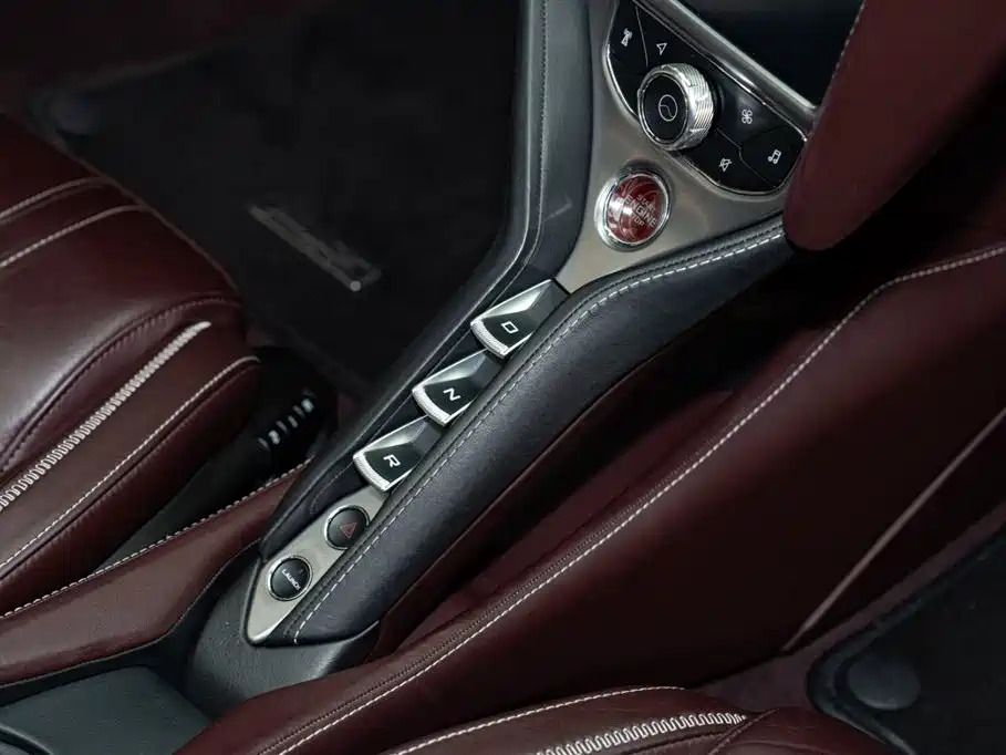 McLaren 720S 2018 2019 4.0T Coupe