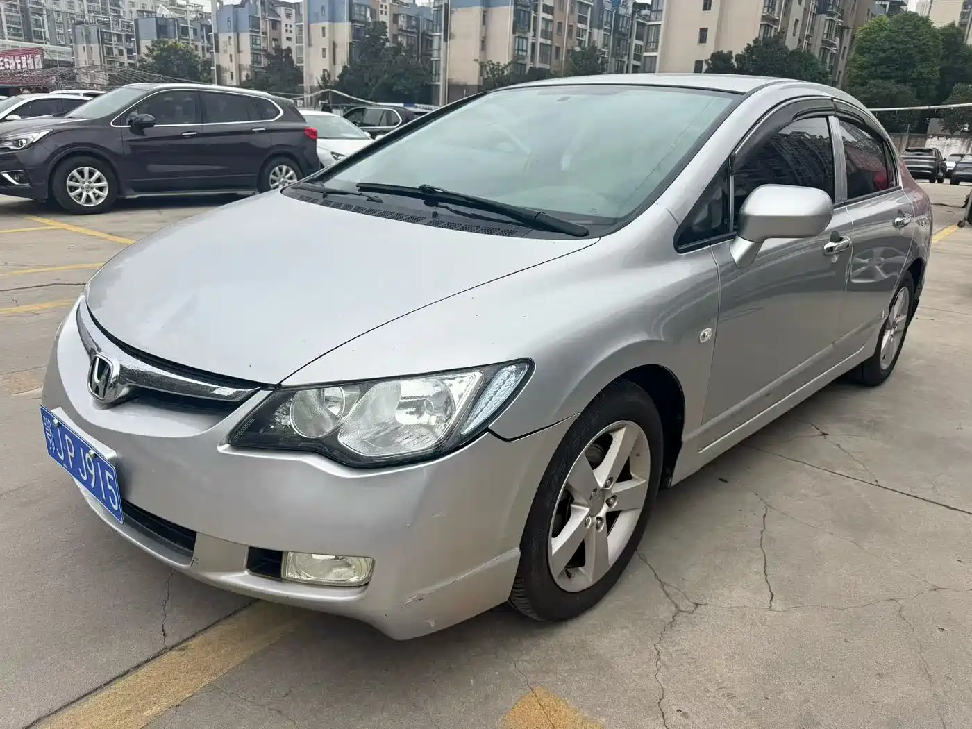 CIIMO CIIMO 2014 2012 1.8L Automatic