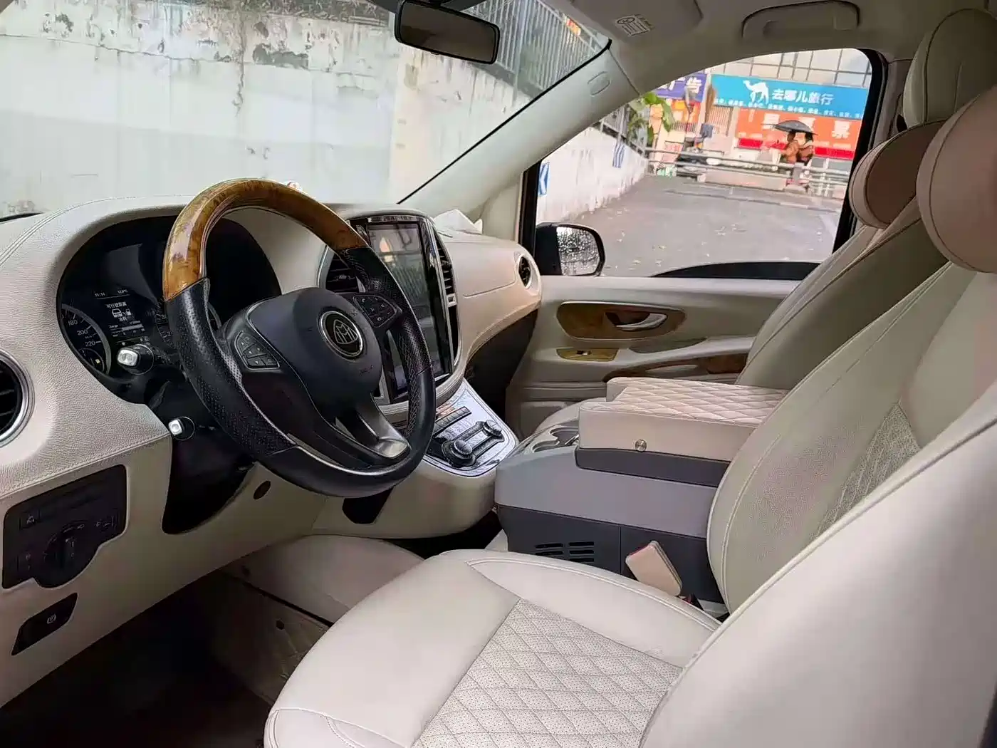 Mercedes-Benz Vito 2018 2.0T Business Edition China VI фото 8