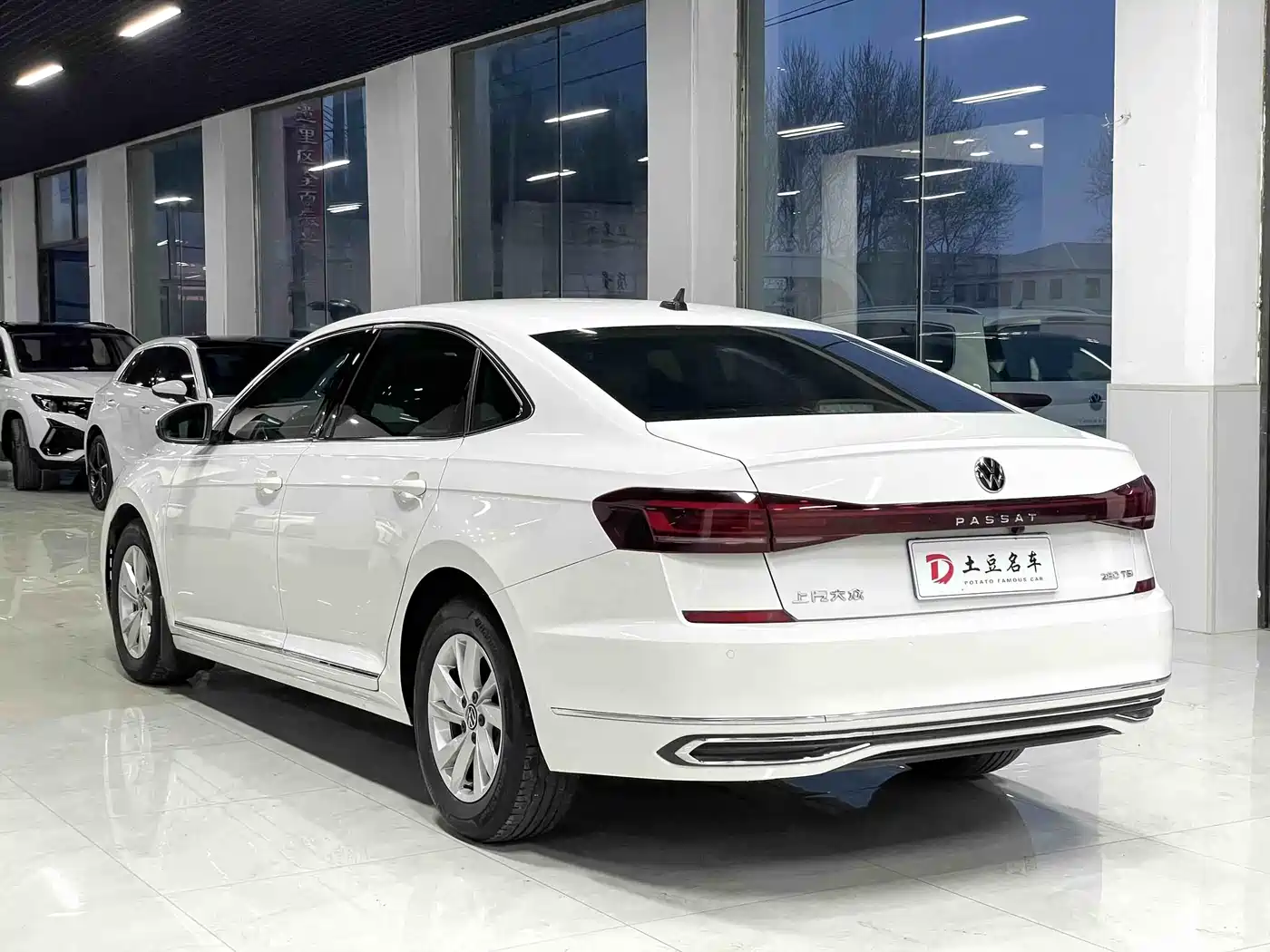 Volkswagen Passat 2023 Facelift 280TSI Business Edition фото 6