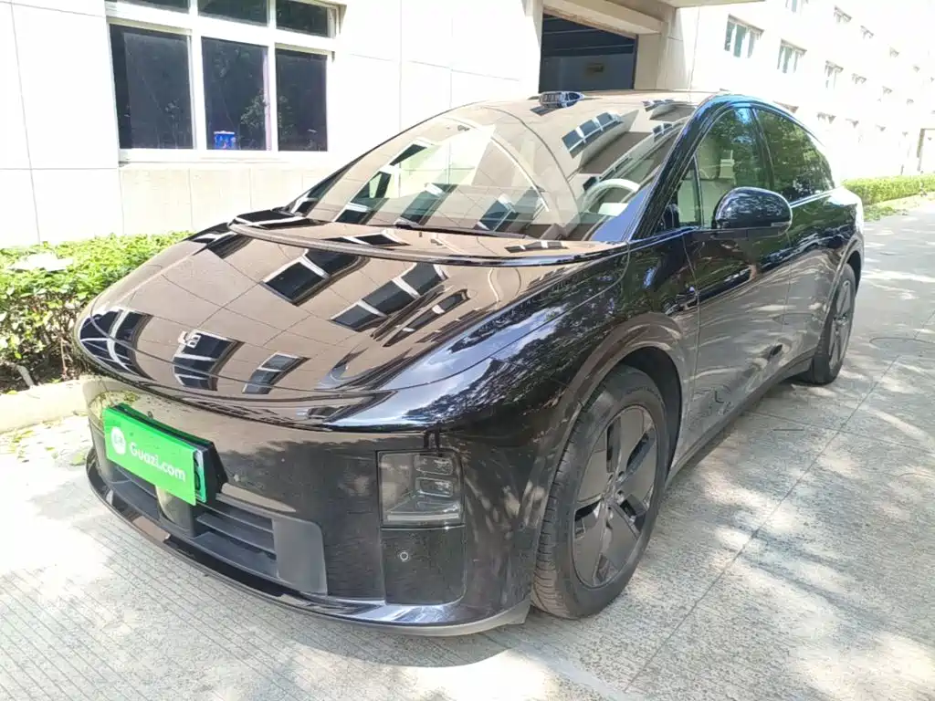 Li Auto i6 2025 2025 2WD Base Model