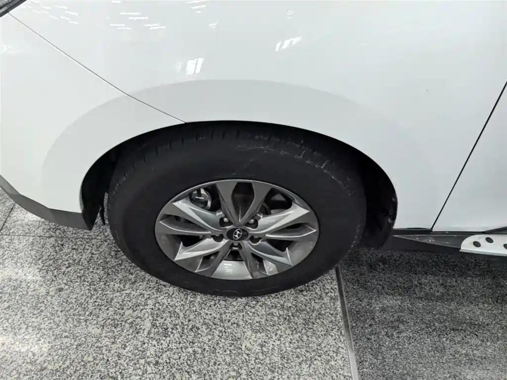 Hyundai Beijing Hyundai ix35 2015 2.0L Automatic 2WD Comfort China V фото 23