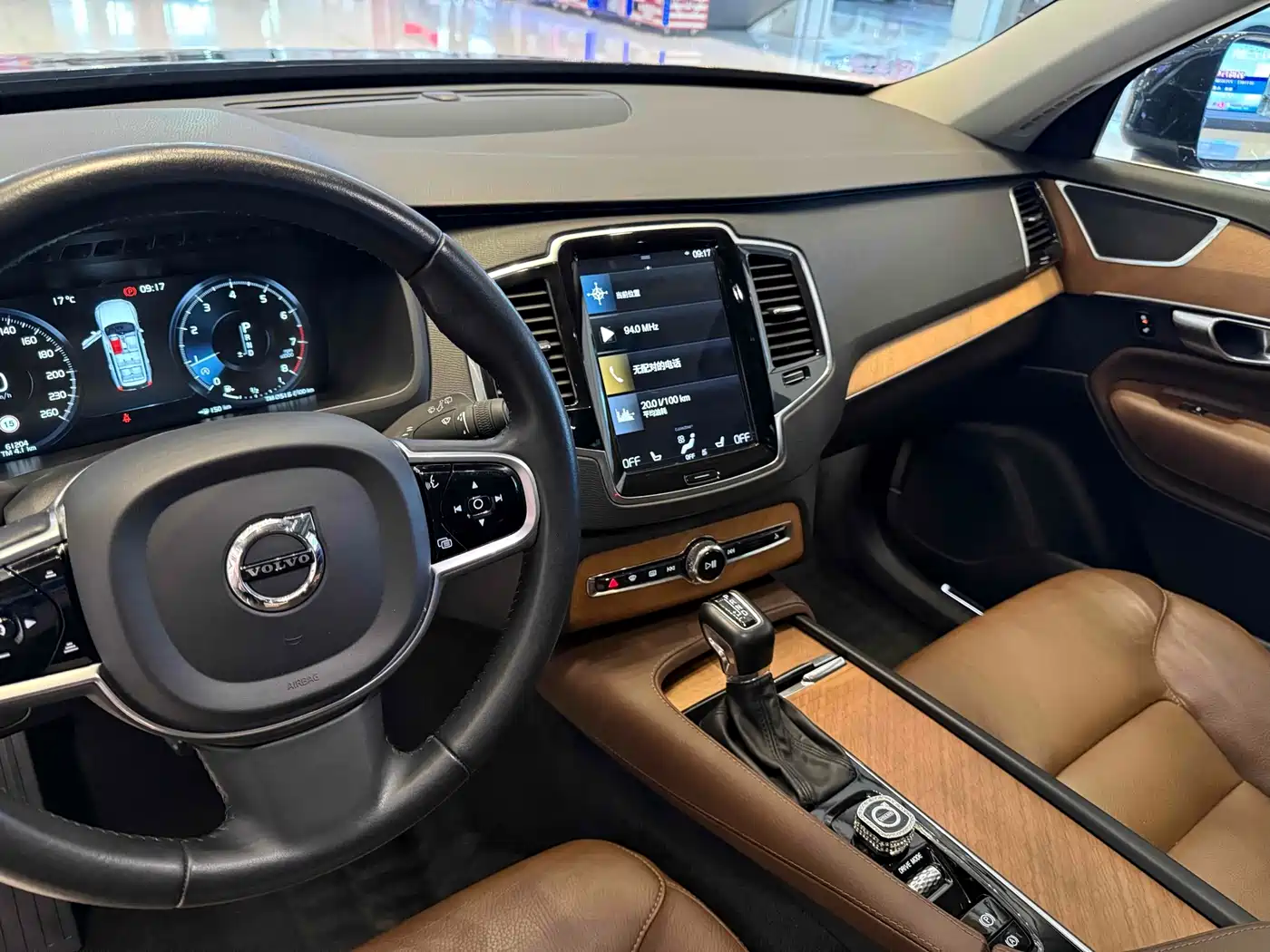 Volvo XC90 2020 Facelift T6 Momentum Luxury 7-Seater фото 11