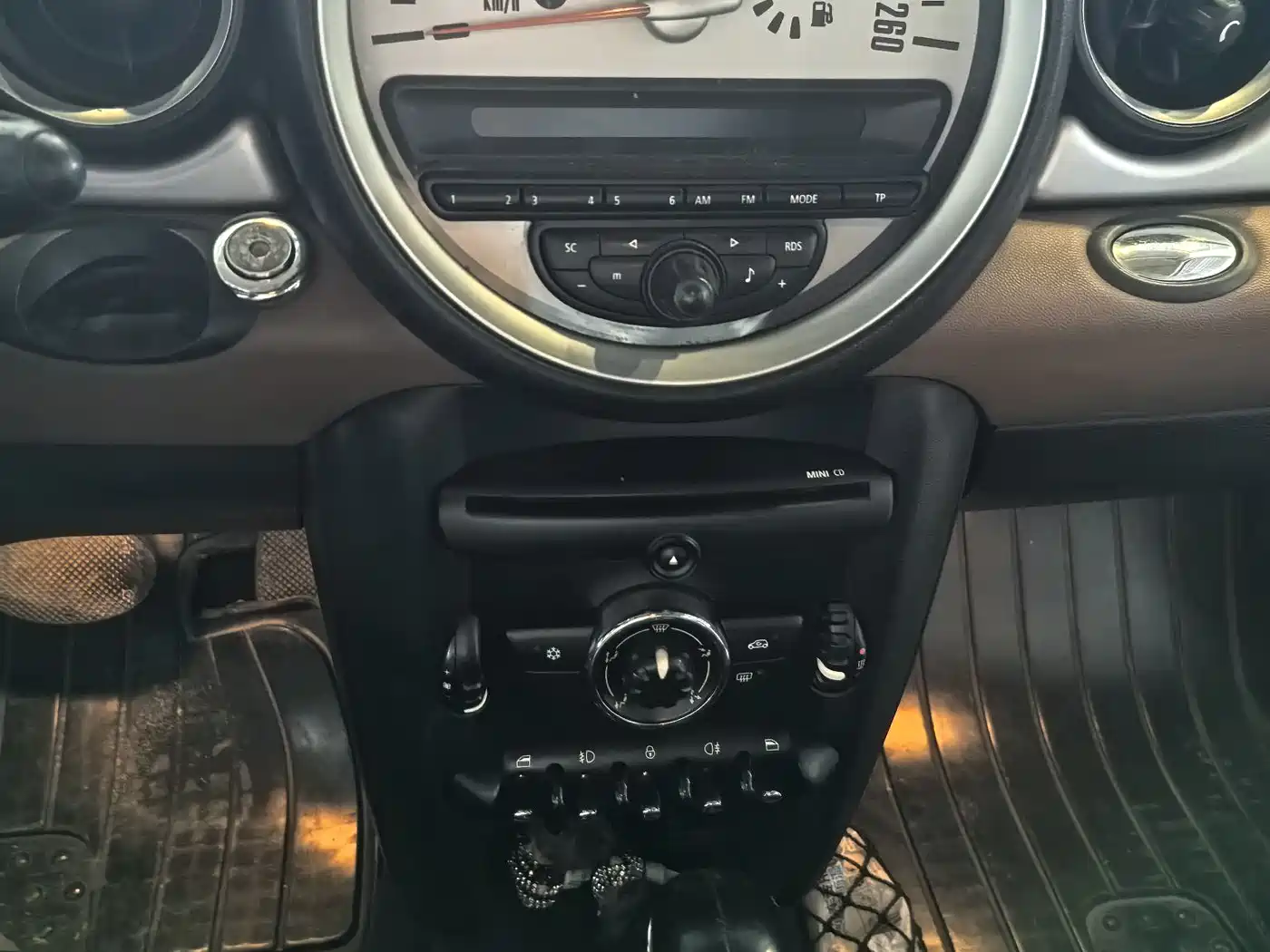 MINI MINI 2011 2011 1.6L ONE