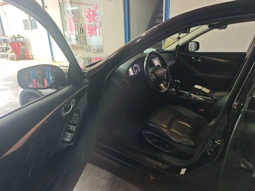 Infiniti Q50 2014 2014 2.0T Comfort Edition