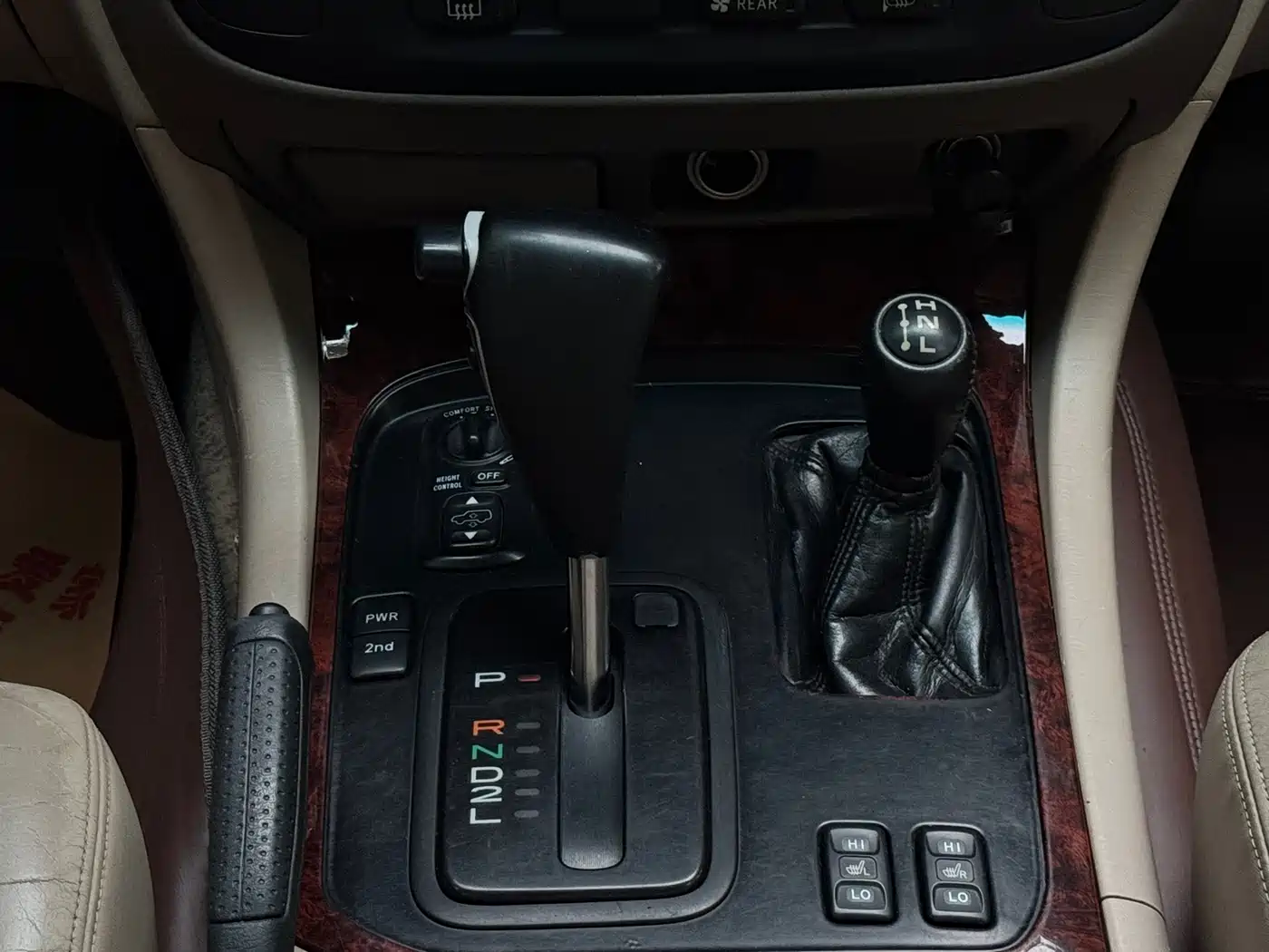 Toyota Land Cruiser (Import) 2002