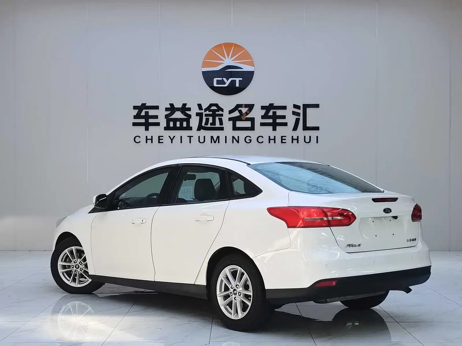 Фото 6 - Ford Focus