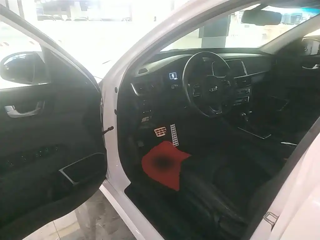 Kia K5 2016 1.6T Automatic LUX фото 16