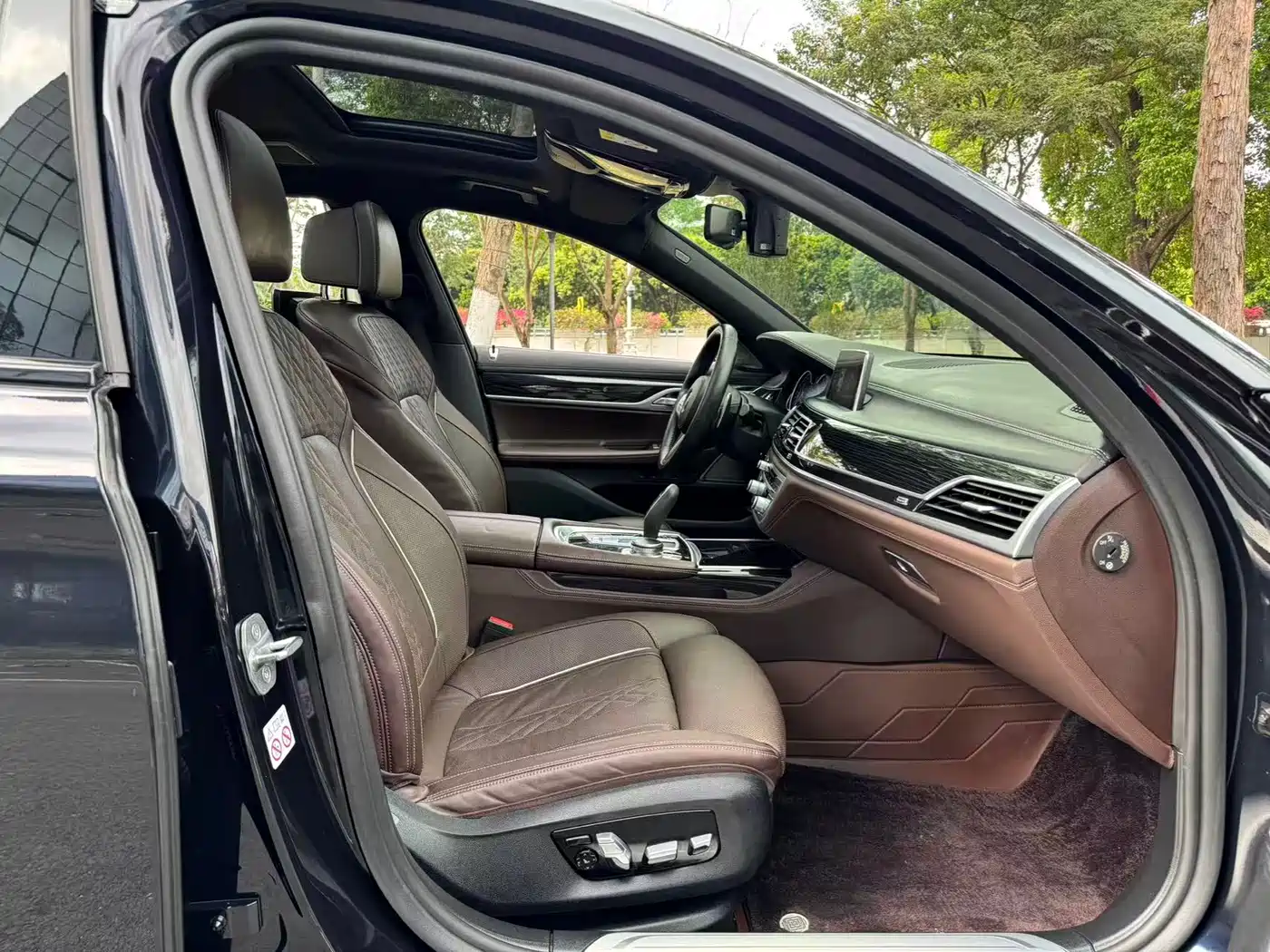 BMW 7 Series 2018 730Li Premium Type M Sport Package фото 6