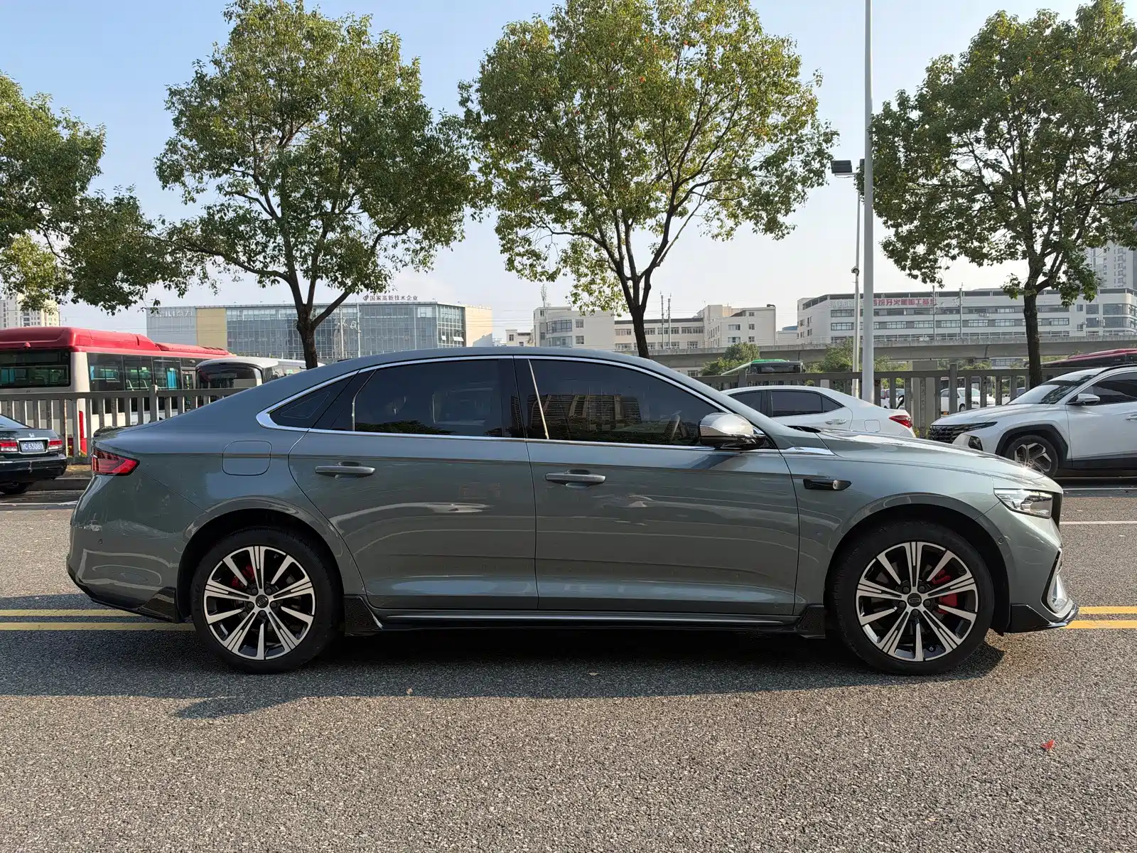 صورة 4 - Geely Preface