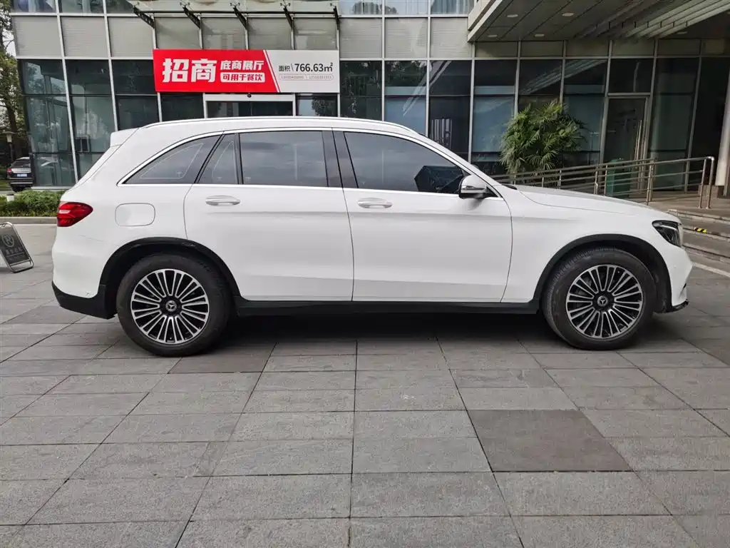 Mercedes-Benz GLC 2019 GLC 260 L 4MATIC Dynamic фото 5