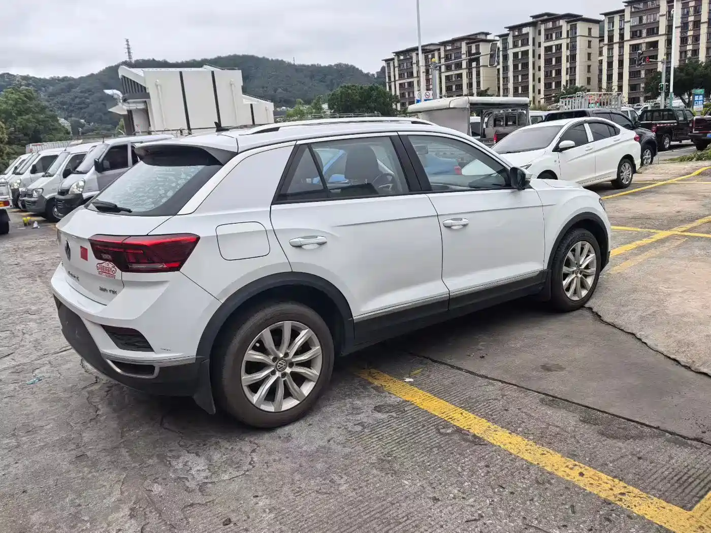 VOLKSWAGEN T-ROC EXPLORING SONGS