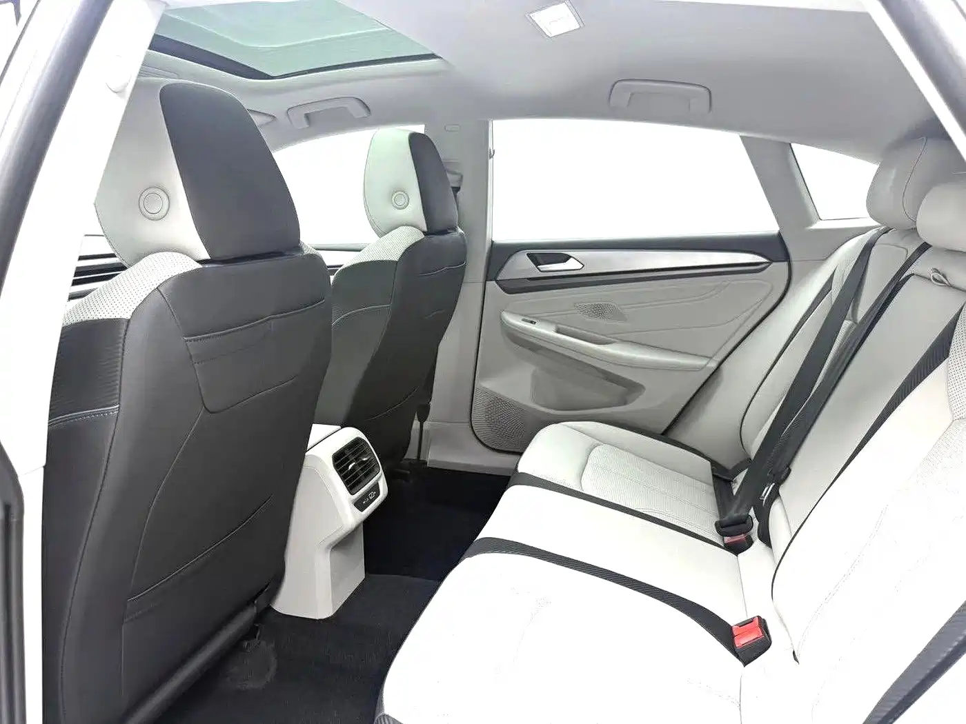 Volkswagen Lamando, миниатюра 3