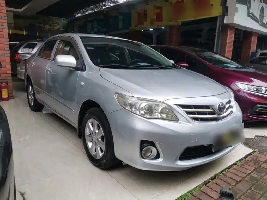 Toyota Corolla 2011 1.6L Automatic GL фото 4