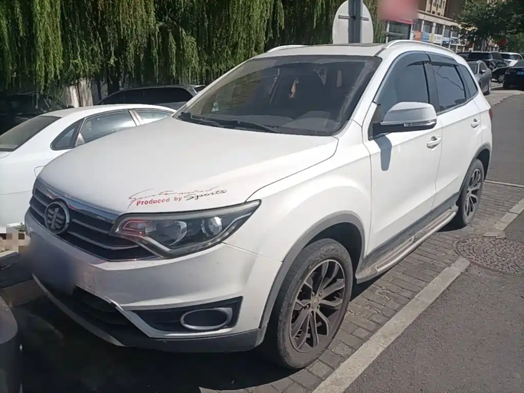 FAW Senya R7 2016 2016 1.6L Manual Premium