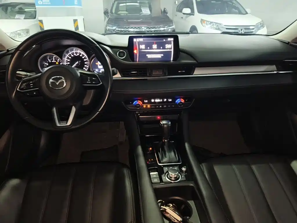 Photo 10 - Mazda Atenza