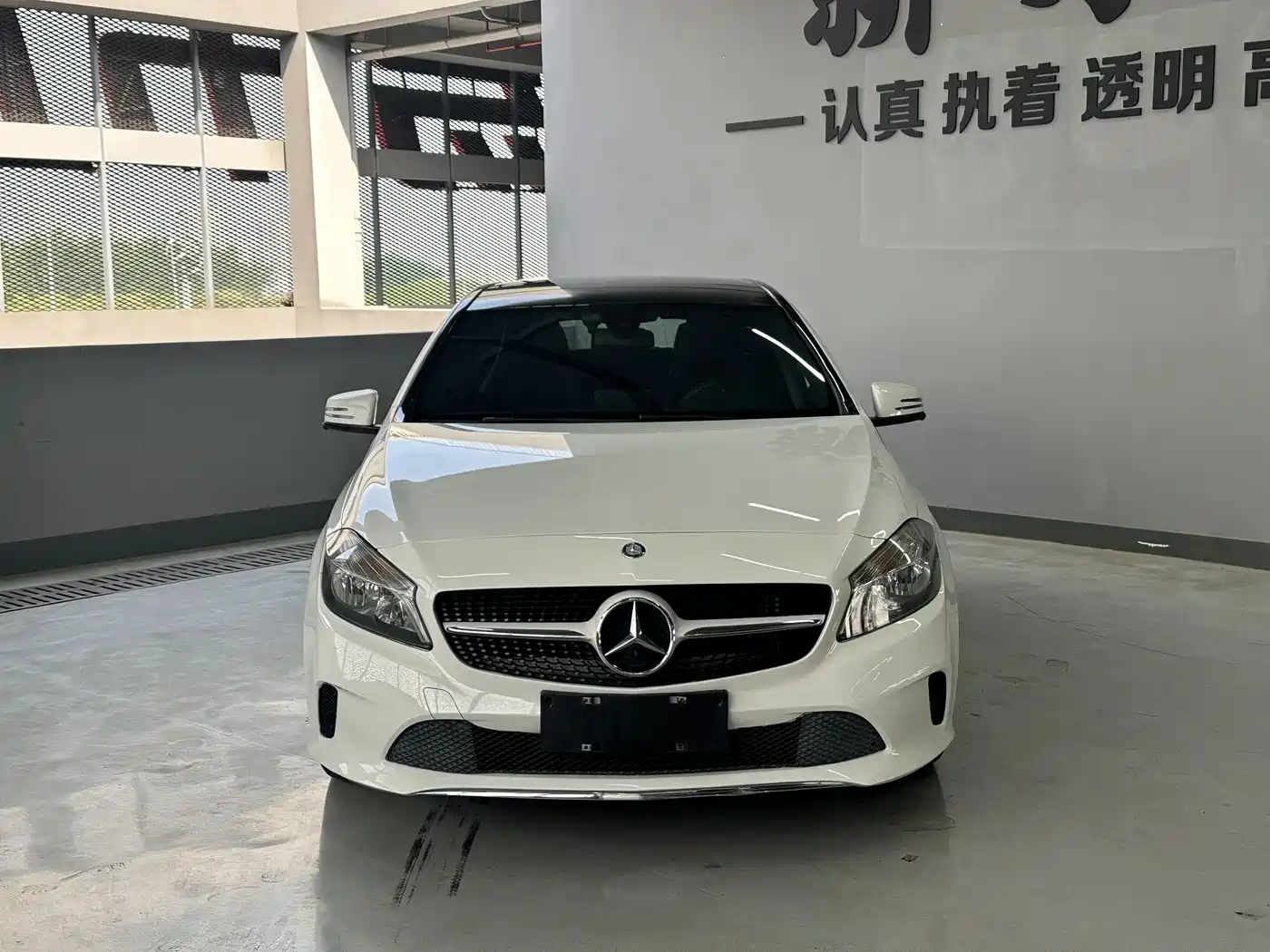 Mercedes-Benz A-Class (Import) 2016 A 180 фото 3