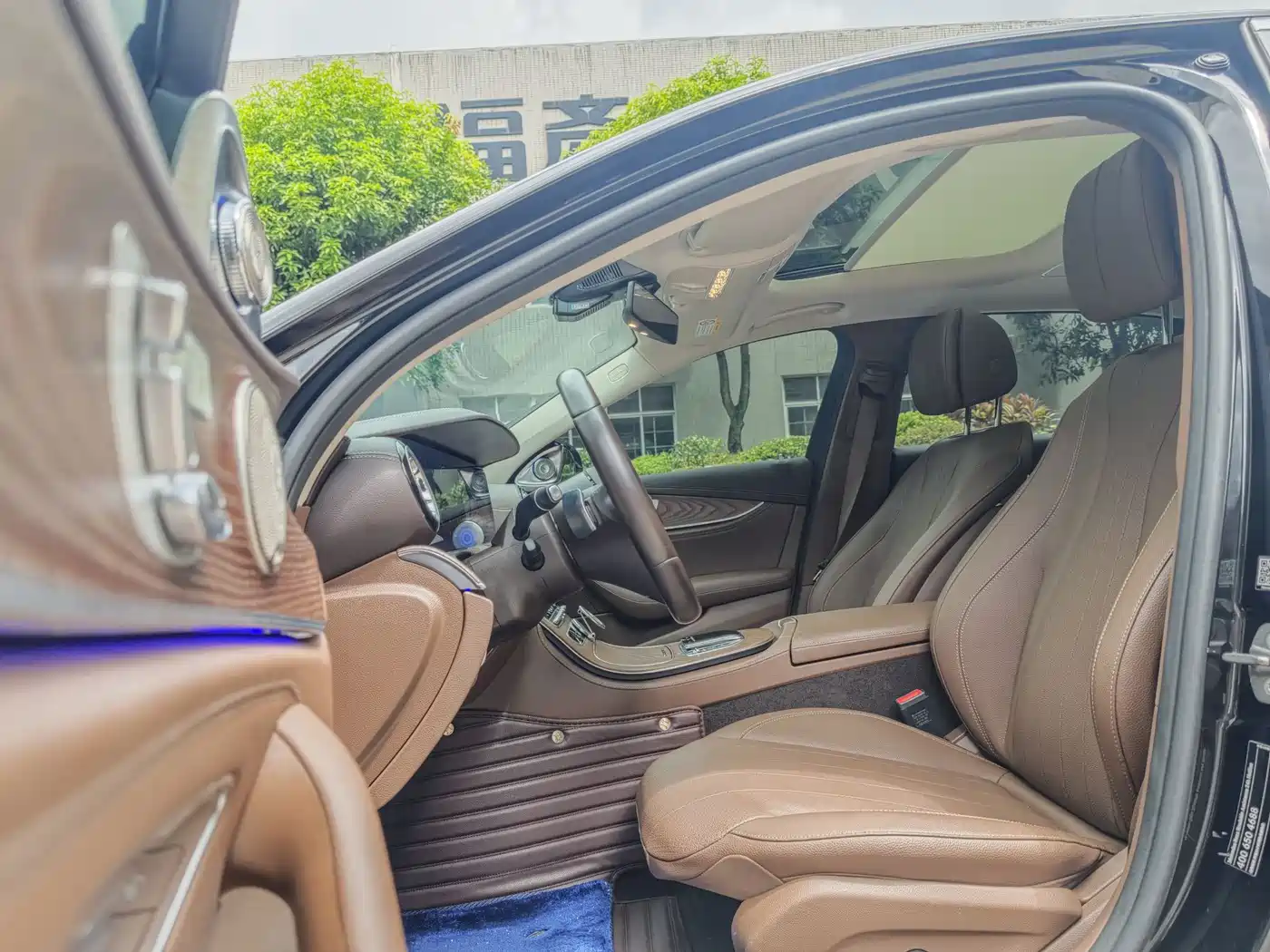 Mercedes-Benz E-Class 2023 E 300 L Fashion фото 13