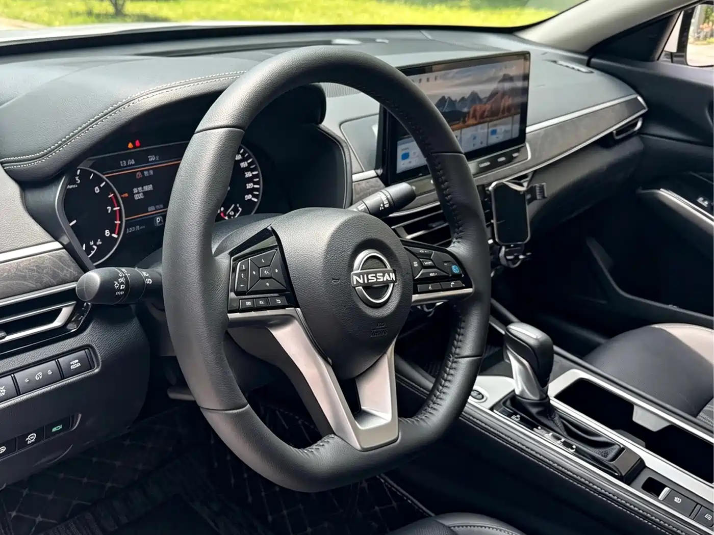 Nissan Teana 2025 2022 2.0L XL-Upr Premium Edition