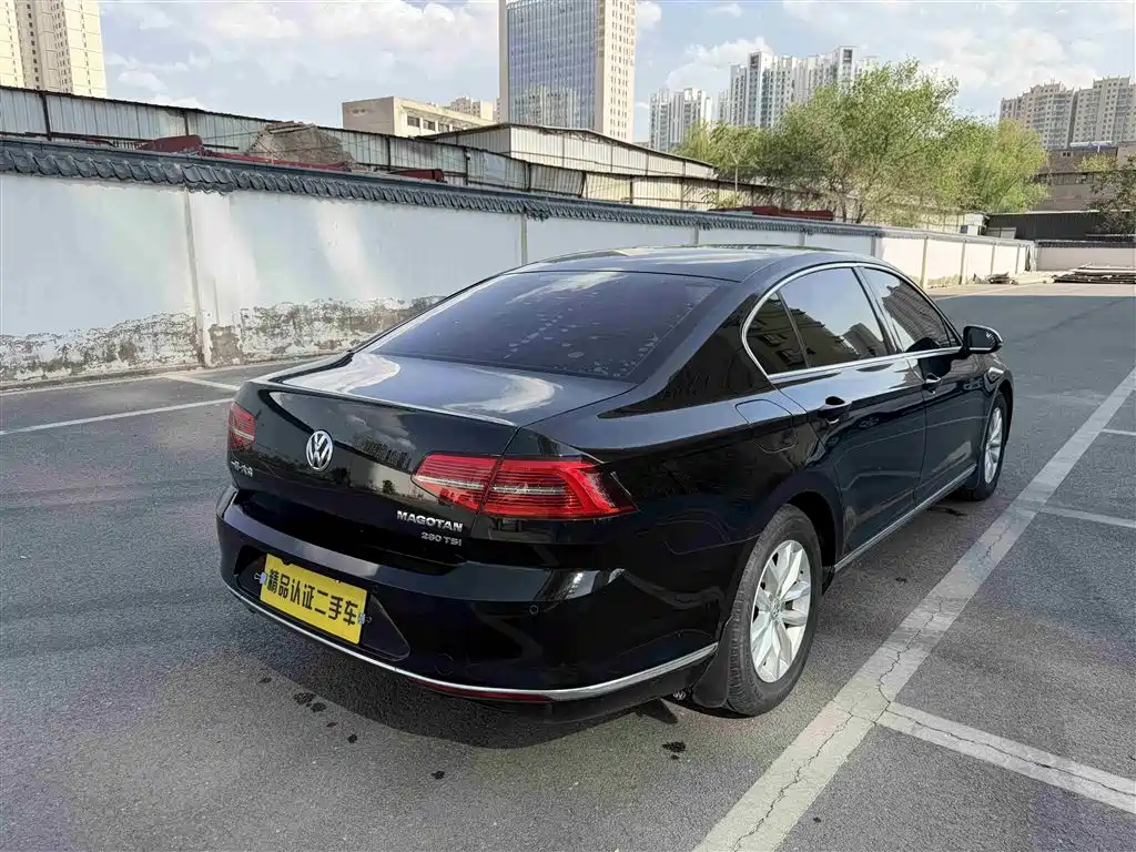 Volkswagen Magotan 2018 280TSI DSG Premium фото 15