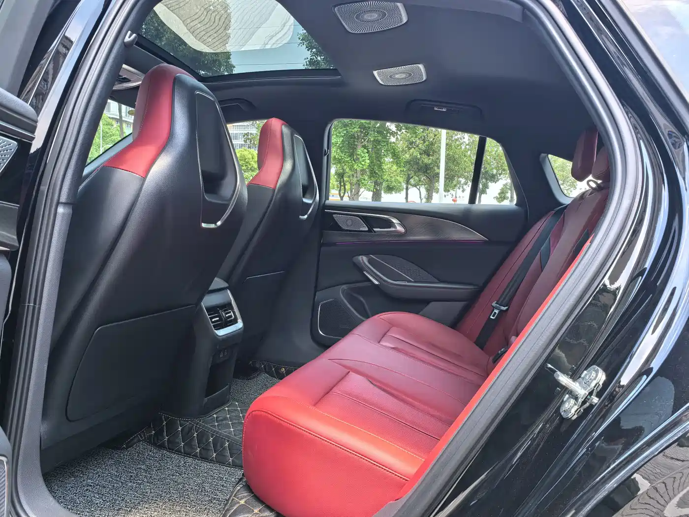 Hongqi H6 2025 Model 2.0T Fashion Edition фото 7