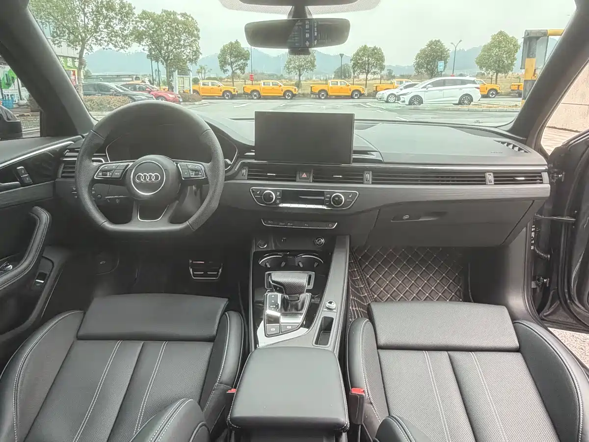 Audi A4L 2024 40 TFSI Luxury Dynamic фото 11