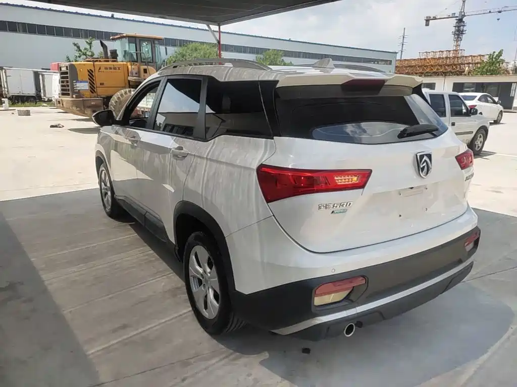 Baojun 530 2020 2020 1.5T CVT Luxury Connect 7-seater