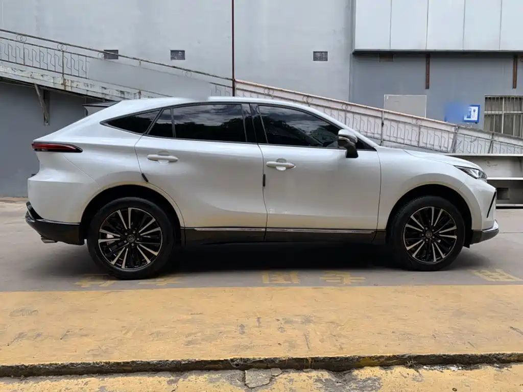 Toyota Venza 2022 2022 2.0L CVT 2WD Premium