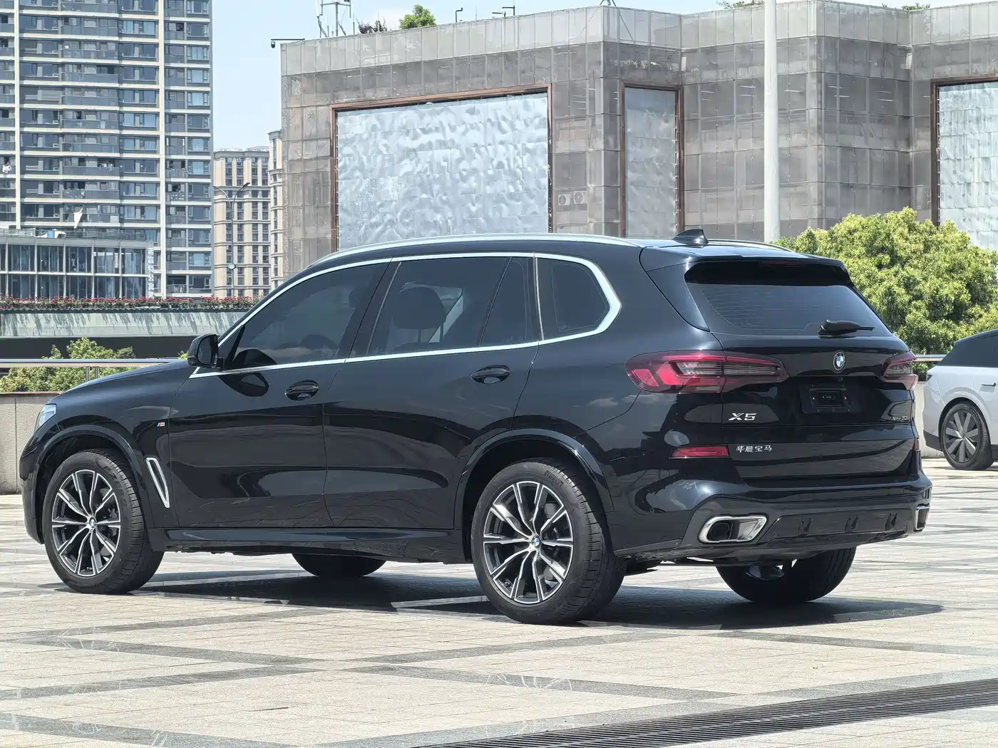 BMW X5 2022 Facelift xDrive 30Li Premium M Sport Package фото 4
