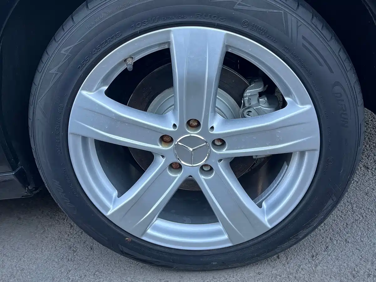 Mercedes-Benz S-Class 2010 2010 S 500 L 4MATIC
