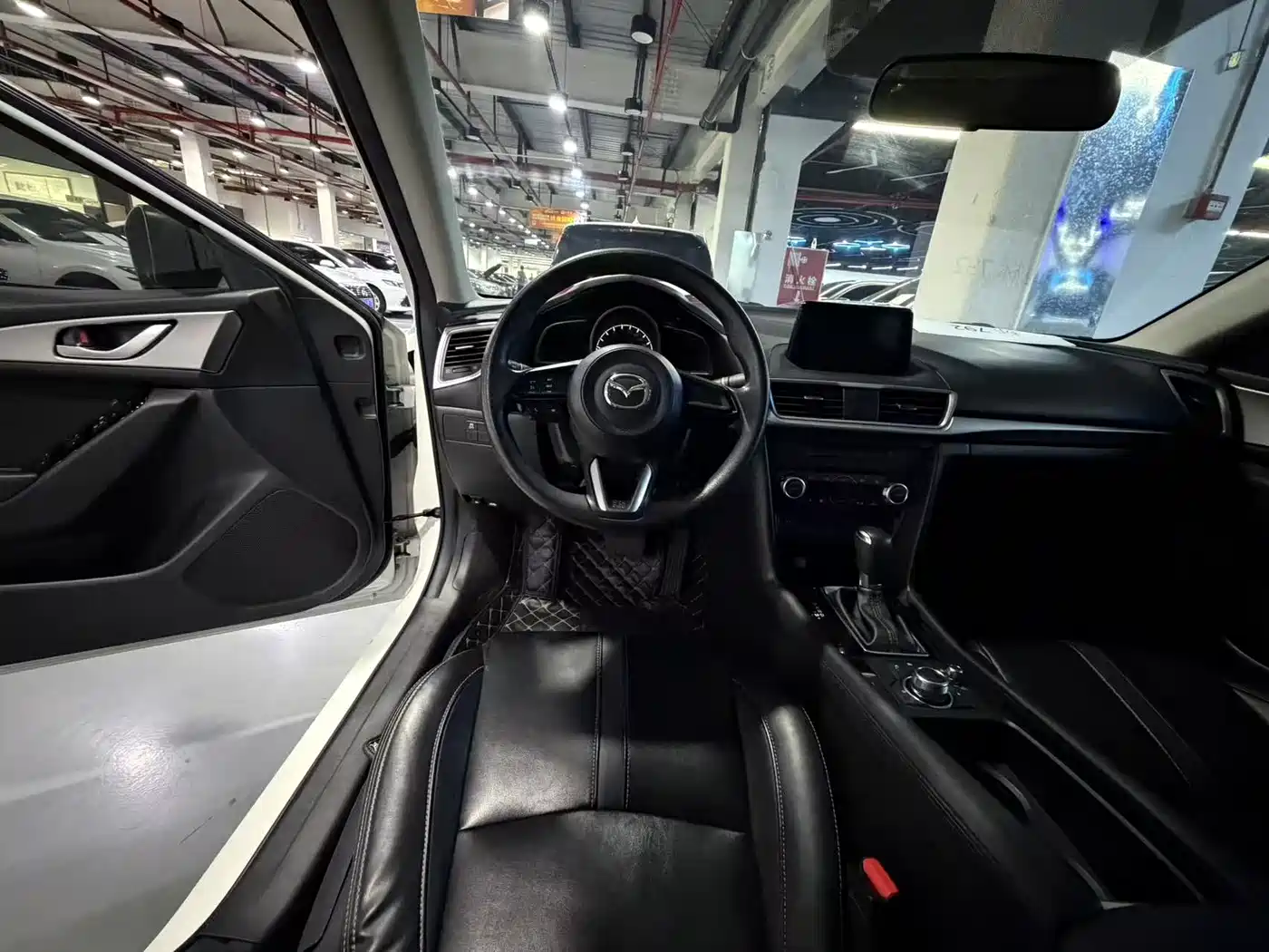 Mazda Mazda3 Axela 2020 2.0L Automatic Zhi Ya Edition фото 7