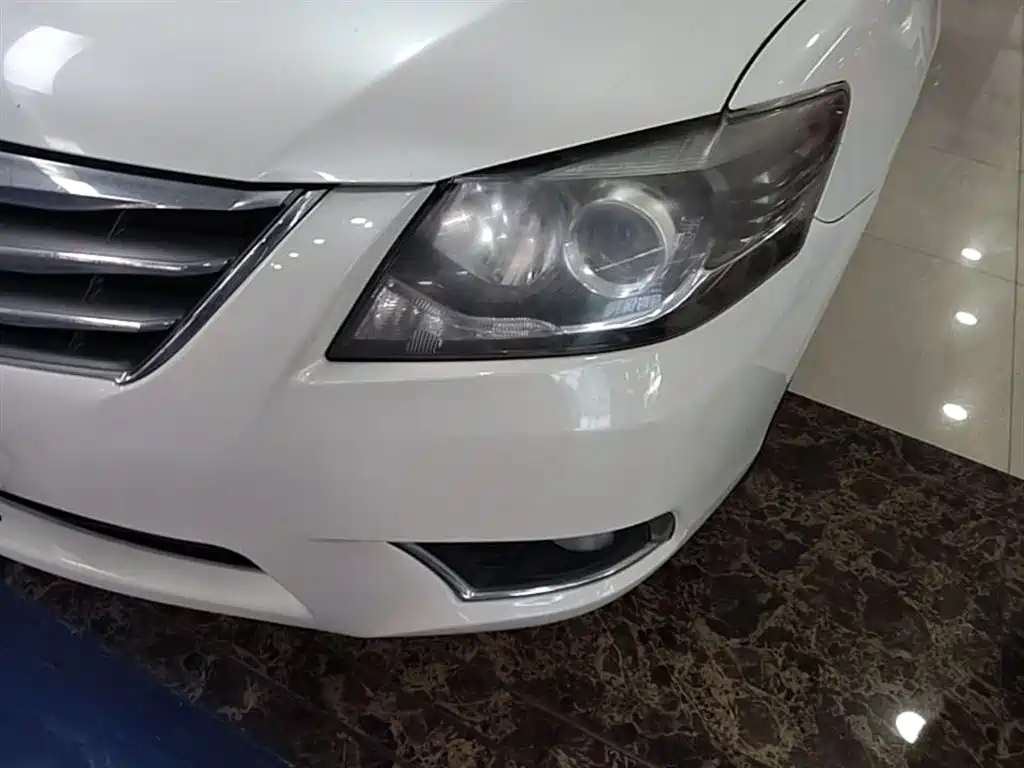 Toyota Camry 2013 200E Classic Elite Edition фото 24