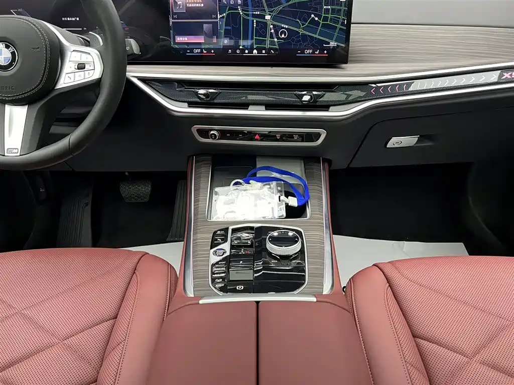 BMW X5 2025 Model xDrive 40Li M Sport Blackout Package фото 19