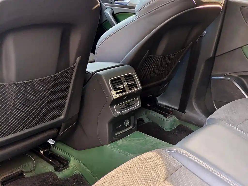 Audi Q5L Sportback 2022 40 TFSI Luxury фото 9