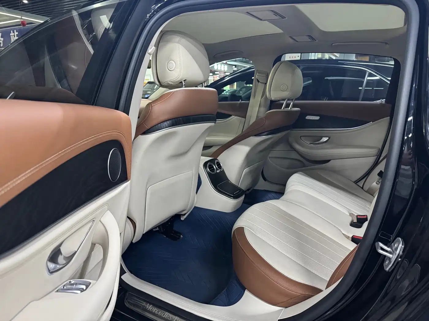 Mercedes-Benz E-Class 2022 E 300 L Fashion фото 16