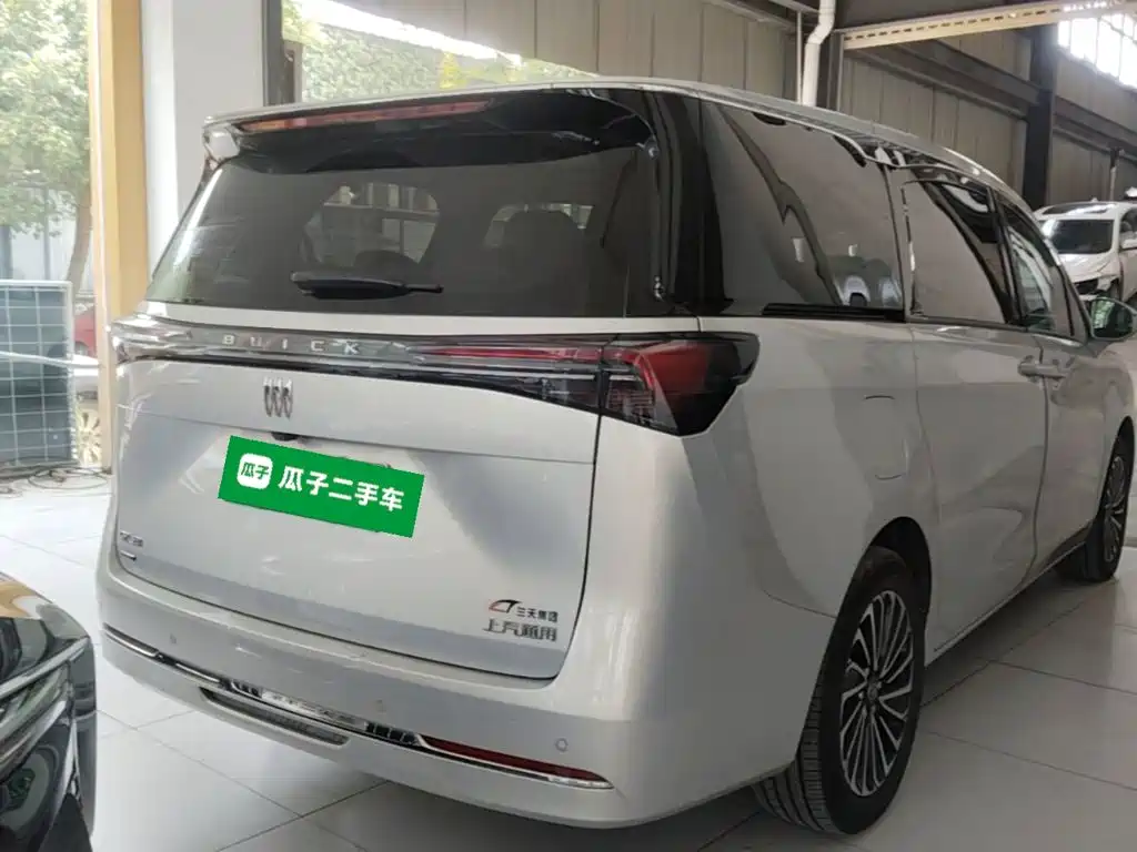 Buick GL8 New Energy 2025 2025 Land Honor Premium Edition 7-Seater