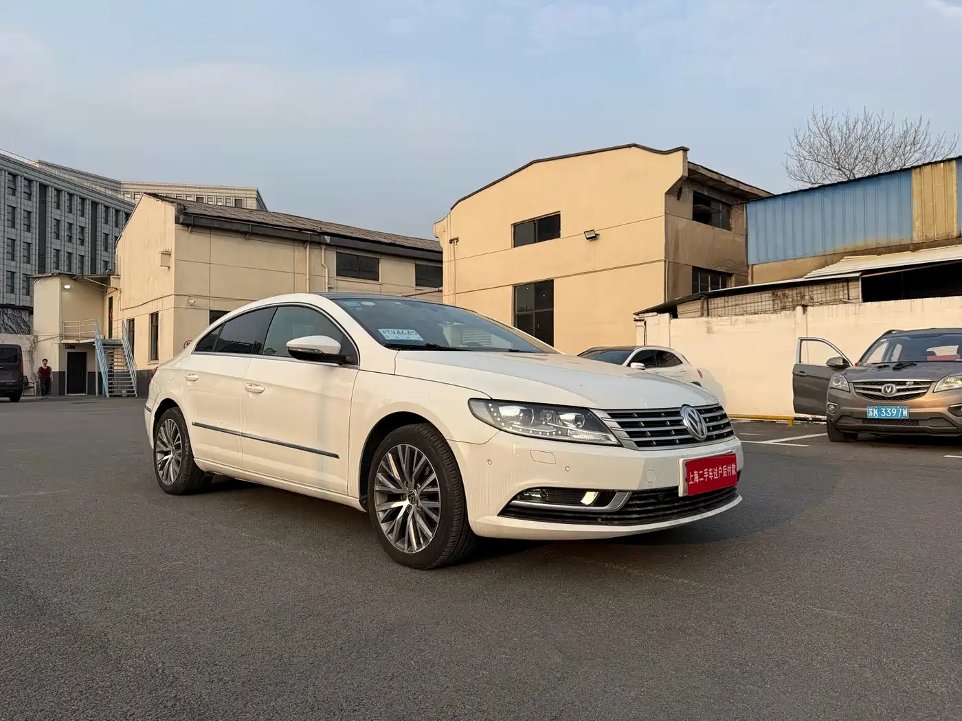 Volkswagen FAW-Volkswagen CC 2016 Model 1.8TSI Luxury фото 2
