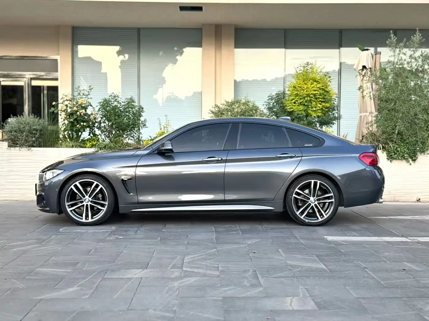 BMW 4 Series 2017 425i Gran Coupe Leading M Sport Package фото 5