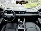 Фото 15 - Roewe i5