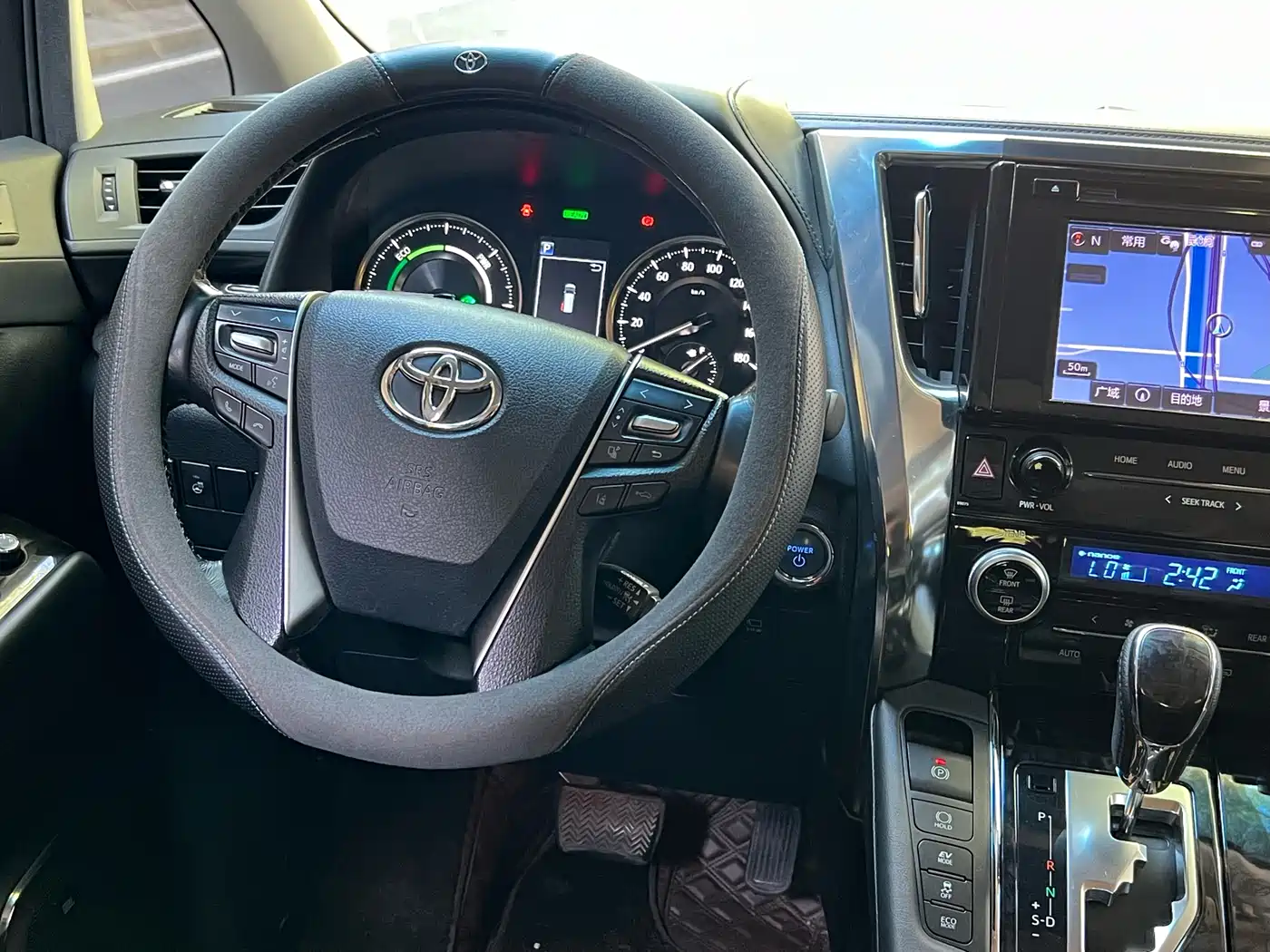 Toyota Vellfire 2019 Hybrid 2.5L HV Luxury Edition фото 8