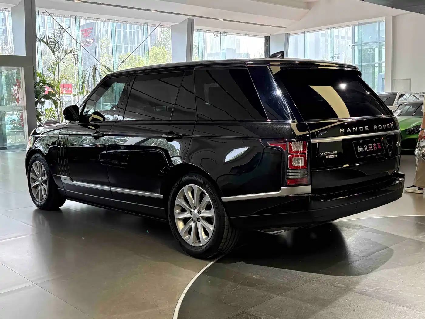 Land Rover Range Rover 2016 3.0 SC V6 Vogue LWB фото 7
